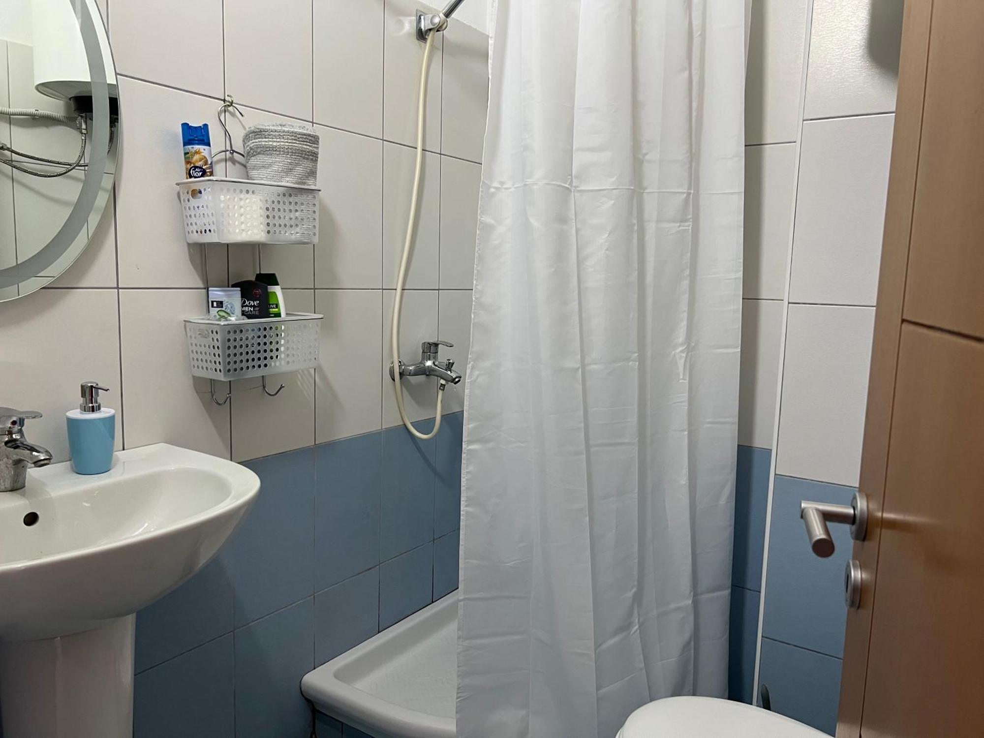 Evelin Apartment Durres Bagian luar foto